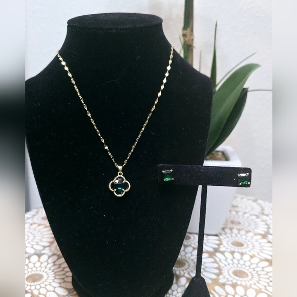 Luxury Style Set 18K gold plated Stainless steel earrings/ necklace Intensity - Picture 5 of 8